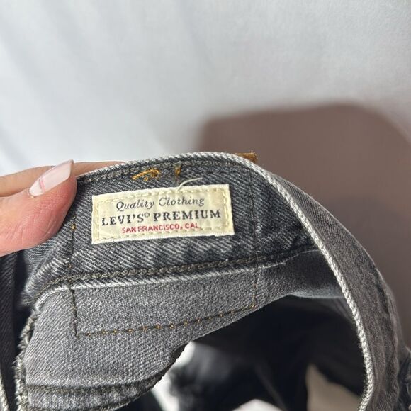 Levi’s 501 Charcoal Grey Denim Raw Hem High Rise Button Fly Shorts. Size 31. - Picture 6 of 11